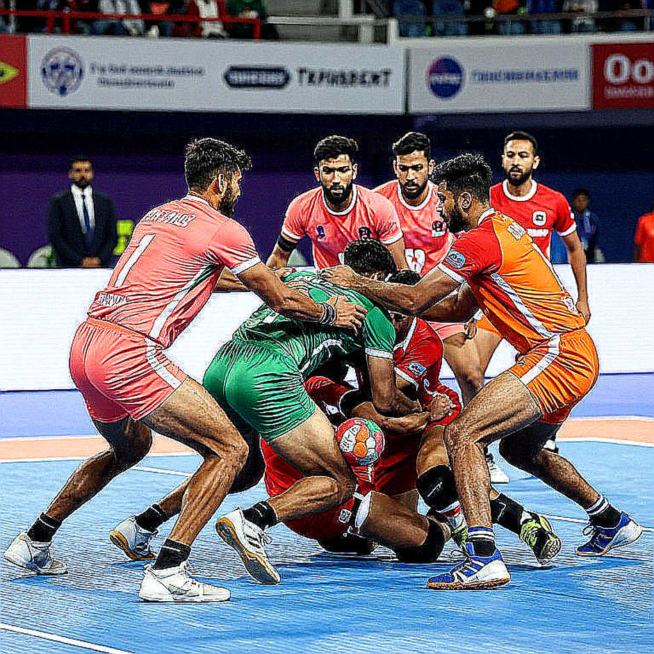 स्कोरशीट कहती रेड, शरीर कहता मरम्मत: कबड्डी के भरे टेम्पलेट और खाली तथ्य